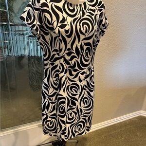 Banana Republic Black and White Patterned Mini Dress Sz 2